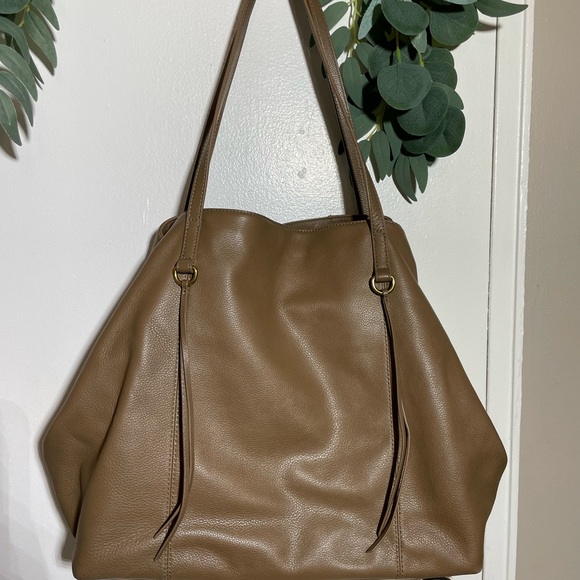 HOBO INTERNATIONAL “KINGSTON” XL leather tote - Picture 3 of 11